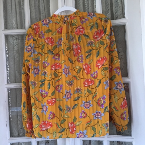 Host Pick! NANETTE LEPORE Peasant Blouse - Size M - Picture 5 of 6